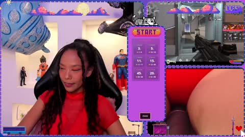 Snapshot of hyliebloom chatting on 12.14.24 Ashley online show from 12.14.24