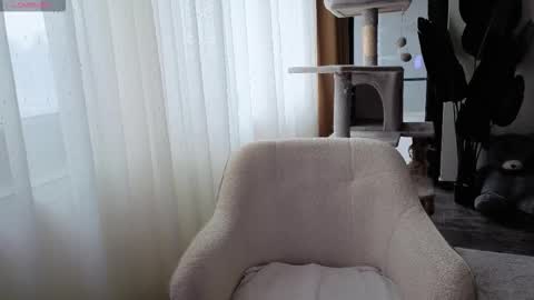 Snapshot of hypefoxxx chatting on 02.17.26 Emma Ava online show from 02.17.26