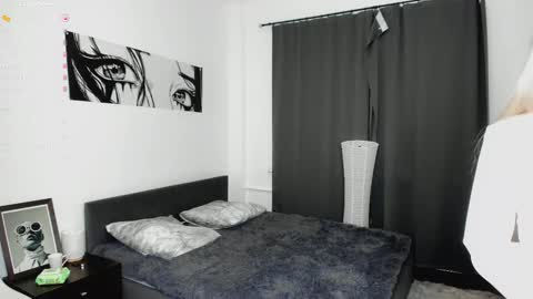 Kate online show from 10.19.25