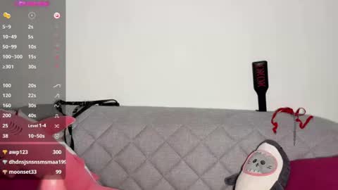 Snapshot of hypnotic_kitty chatting on 07.21.26 Your submissive lady 3 online show from 07.21.26