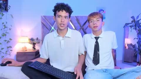 Son Hyunjin online show from 11.04.25