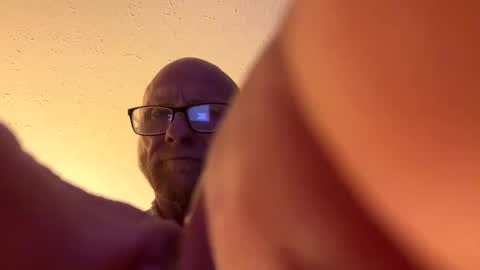 Snapshot of i1nt2fuk chatting on 09.15.25 i1nt2fuk online show from 09.15.25