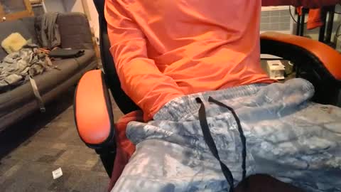 Snapshot of i_am_only_human chatting on 02.08.25 lucifer online show from 02.08.25