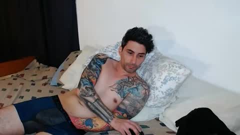 Snapshot of i_man_van chatting on 03.18.26 Rylan Chase online show from 03.18.26