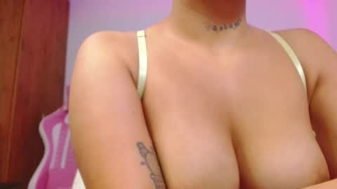 Salo  online show from 10.17.25