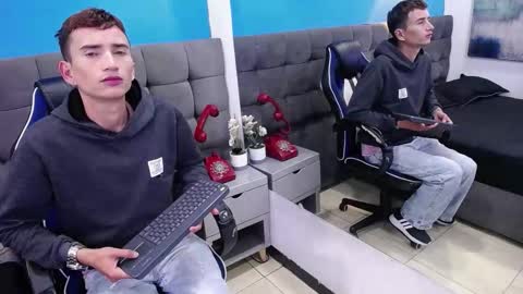 Iam Smith  online show from 01.10.26