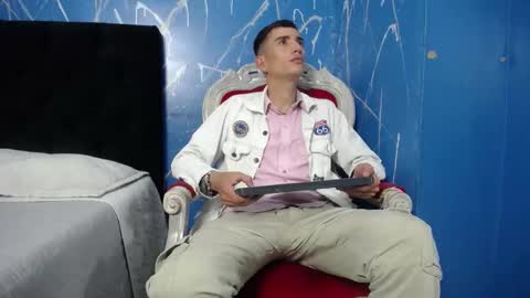 Iam Smith  online show from 02.10.26