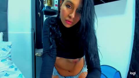 Snapshot of iam_your_fantasy chatting on 10.04.25 iam_your_fantasy online show from 10.04.25