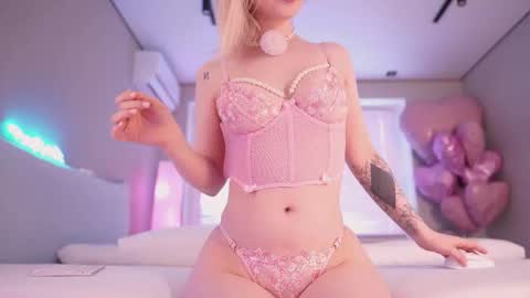 Snapshot of iamninamint chatting on 02.08.26 Nina online show from 02.08.26