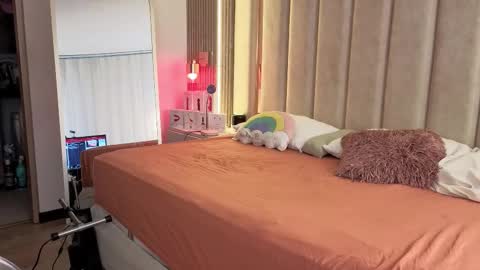 Nyxy online show from 12.04.25