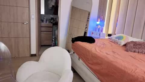 Nyxy online show from 12.05.25