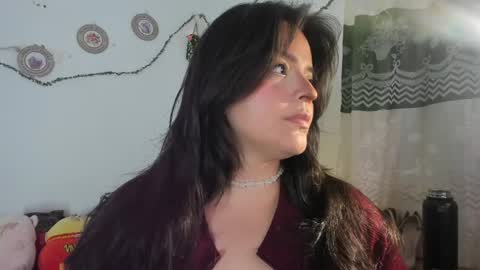 Snapshot of iamrouusie chatting on 05.10.26 Rosie online show from 05.10.26