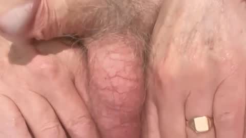 Snapshot of ian53a chatting on 09.10.25 ian53a - mature UK man for same online show from 09.10.25