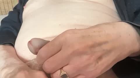 Snapshot of ian53a chatting on 09.13.25 ian53a - mature UK man for same online show from 09.13.25