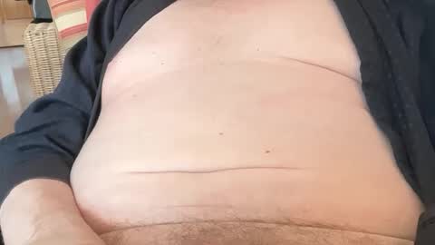 Snapshot of ian53a chatting on 09.25.25 ian53a - mature UK man for same online show from 09.25.25