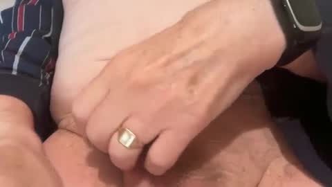 Snapshot of ian53a chatting on 10.27.25 ian53a - mature UK man for same online show from 10.27.25