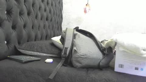 Snapshot of ian_castillo_ chatting on 02.11.25 IAN CASTILLO online show from 02.11.25