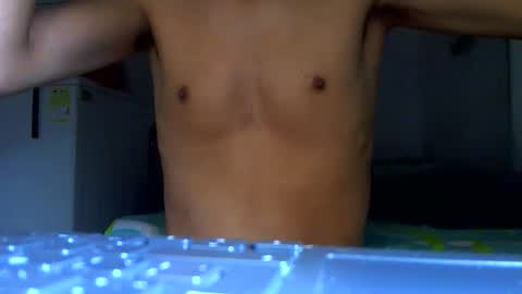 Snapshot of ian_zaenzz chatting on 10.13.25 Samuel igsamuelnoguera 1333 online show from 10.13.25