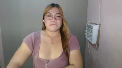 Snapshot of iana_whorexxx chatting on 01.05.25 iana online show from 01.05.25