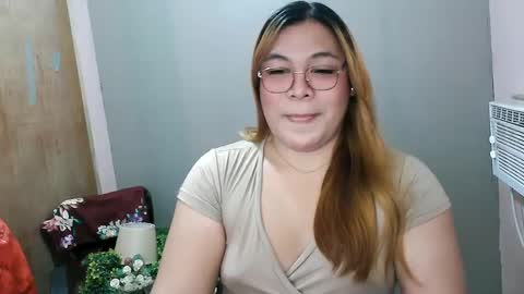 Snapshot of iana_whorexxx chatting on 02.12.25 iana online show from 02.12.25