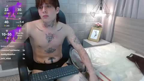 ian online show from 10.04.25