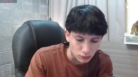 ian online show from 10.12.25