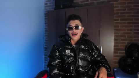 Snapshot of ianwayne_ chatting on 12.20.25 Andrew online show from 12.20.25