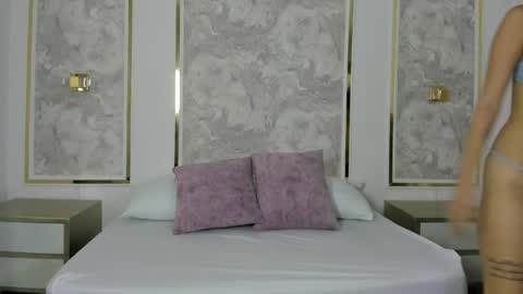 I A R A online show from 04.29.26