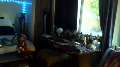 Snapshot of ibpms247 chatting on 09.26.25 PMS online show from 09.26.25