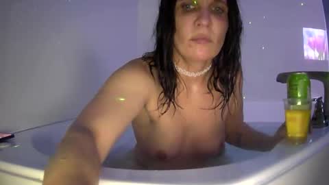 icarley8338 online show from 02.18.26