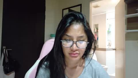 ice_ice_baby__ online show from 09.28.25