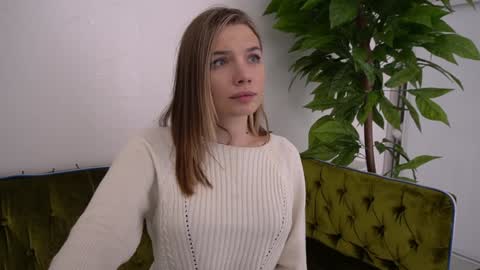 Danielle online show from 01.12.25