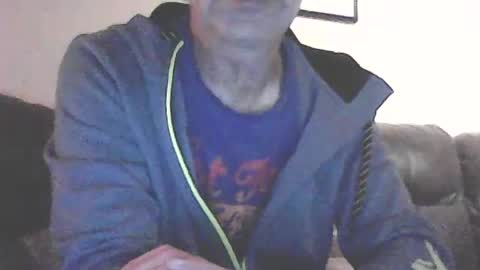 Snapshot of icemandude chatting on 07.25.26 icemandude online show from 07.25.26
