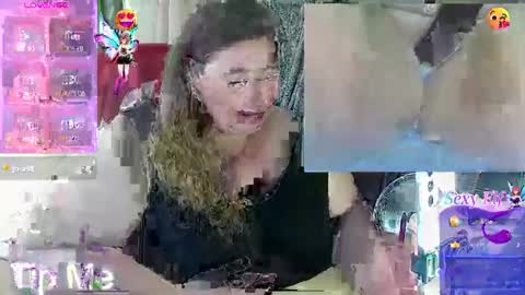 Snapshot of iceprincess2bad4u chatting on 02.02.25 Iceprincess2bad4u online show from 02.02.25