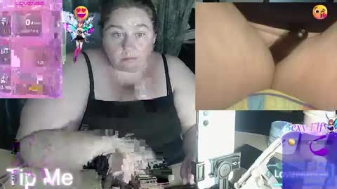 Snapshot of iceprincess2bad4u chatting on 02.16.25 Iceprincess2bad4u online show from 02.16.25