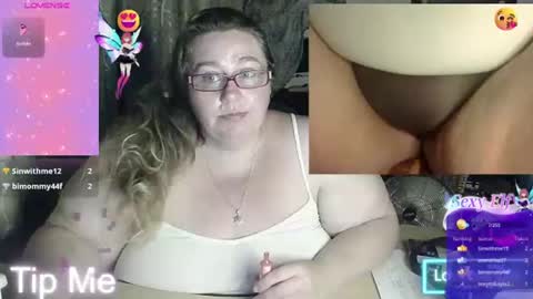 Snapshot of iceprincess2bad4u chatting on 03.06.25 Iceprincess2bad4u online show from 03.06.25