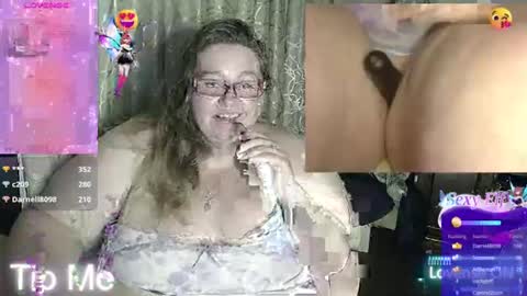 Snapshot of iceprincess2bad4u chatting on 03.09.25 Iceprincess2bad4u online show from 03.09.25