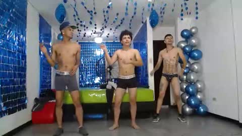 THOMAS AND DAMIAND online show from 02.13.25