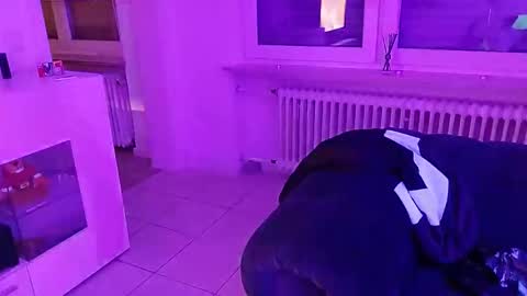 Snapshot of icheinfachich13 chatting on 10.13.25 icheinfachich13 online show from 10.13.25