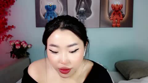 Snapshot of ichiben chatting on 01.05.25 ichiben online show from 01.05.25