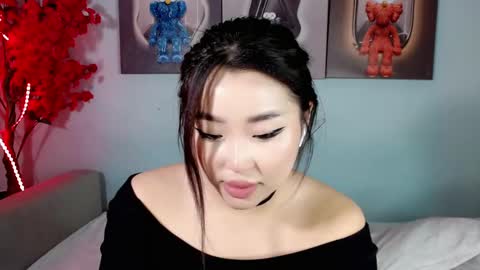 Snapshot of ichiben chatting on 01.16.25 ichiben online show from 01.16.25