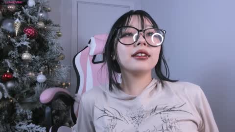 Hitomi   online show from 01.02.25