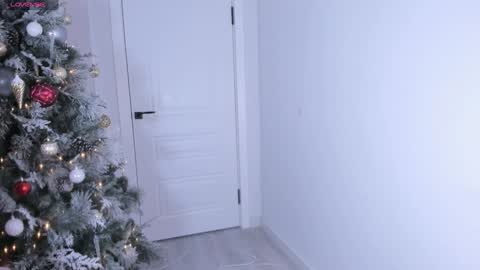 Hitomi   online show from 01.02.25