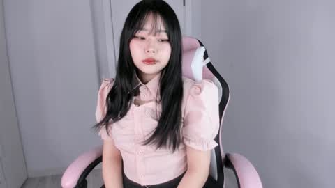 Hitomi   online show from 01.18.25