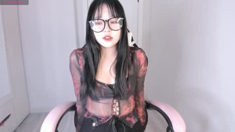 Hitomi   online show from 02.02.25