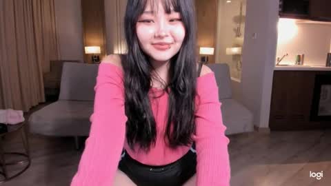 Hitomi   online show from 03.08.25