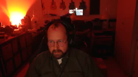 Snapshot of icum4ladies2021 chatting on 11.04.25 icum4ladies2021 online show from 11.04.25