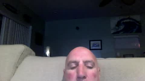 Snapshot of icumming chatting on 06.17.26 icumming online show from 06.17.26