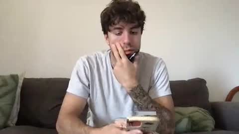 icyninesix online show from 10.30.25