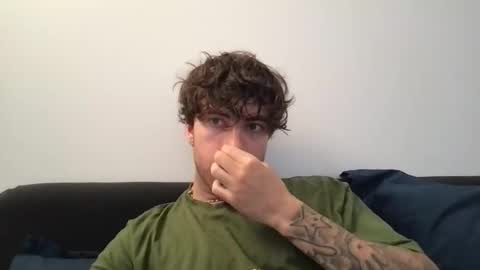 icyninesix online show from 12.18.25